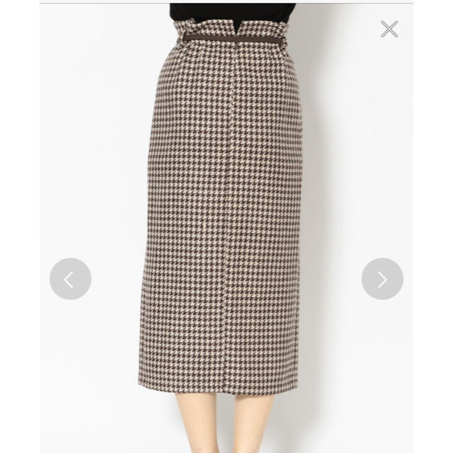 MURUA(ムルーア)のボタンスリットIラインスカート レディースのスカート(ひざ丈スカート)の商品写真