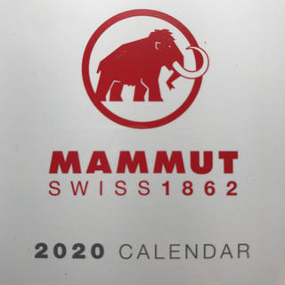 マムート(Mammut)の年末値下！　新品 MAMMUT 卓上カレンダー　(カレンダー/スケジュール)