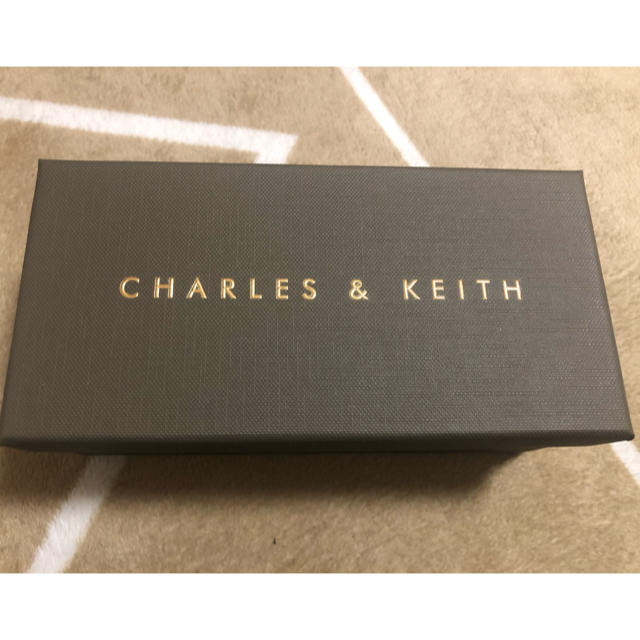 Charles and Keith(チャールズアンドキース)のCHARLES &KEITH チャーム レディースのファッション小物(キーホルダー)の商品写真