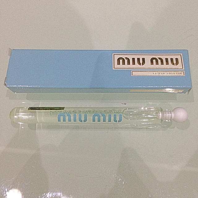 miumiu(ミュウミュウ)の新作/発売前  miumiu香水 4ml コスメ/美容の香水(香水(女性用))の商品写真