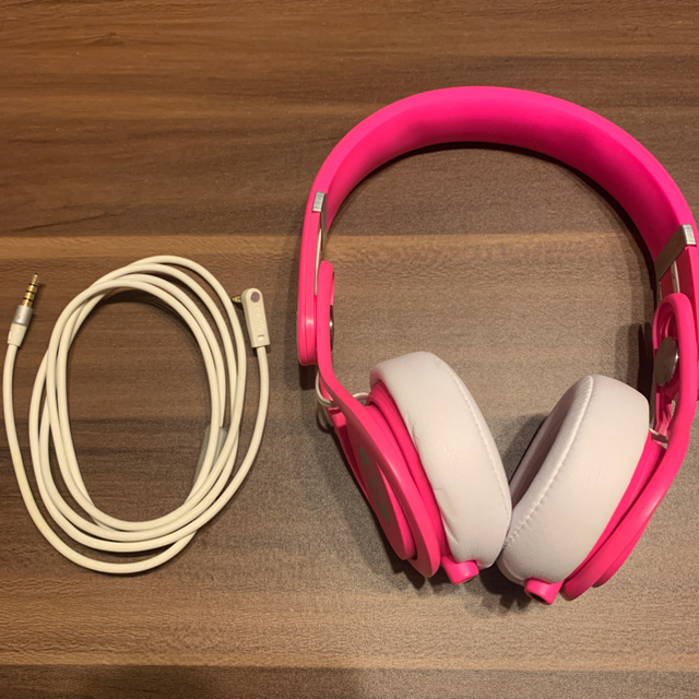 Beats by Dr Dre(ビーツバイドクタードレ)の【極美品】Beats mixr neon pink スマホ/家電/カメラのオーディオ機器(ヘッドフォン/イヤフォン)の商品写真