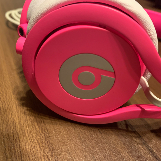 Beats by Dr Dre - 【極美品】Beats mixr neon pinkの通販 by