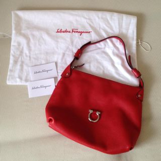 フェラガモ(Ferragamo)のSalvatoreFeragamoバッグ(ショルダーバッグ)