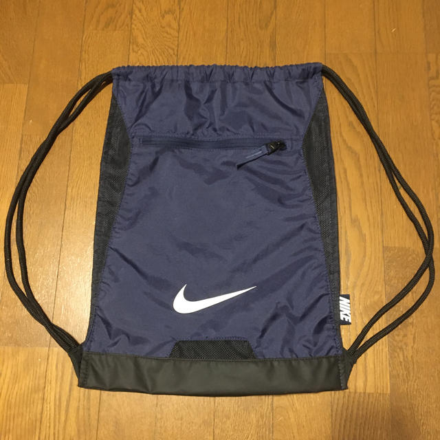 NIKE(ナイキ)のナイキ　ナップサック　ネイビー　未使用 メンズのバッグ(バッグパック/リュック)の商品写真