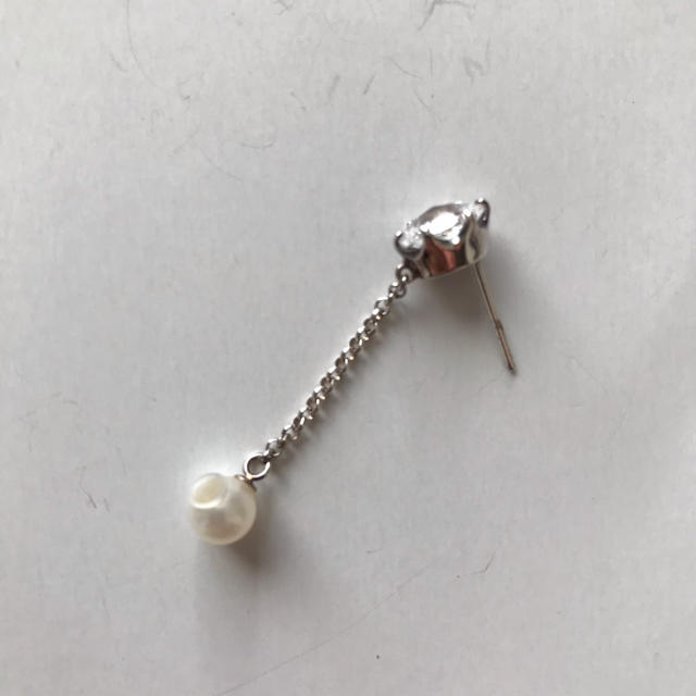 国内正規□ e.m. パールキャッチ ジルコニアピアス イーエム チェーン