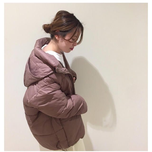 Kastane(カスタネ)の中綿フードダウンブルゾン レディースのジャケット/アウター(ダウンジャケット)の商品写真