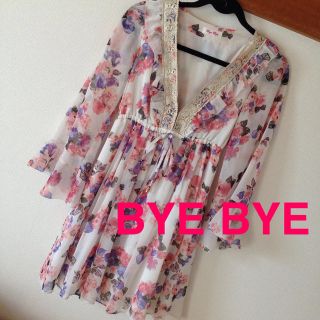 バイバイ(ByeBye)のBYE BYE♡花柄シフォンワンピース(ミニワンピース)