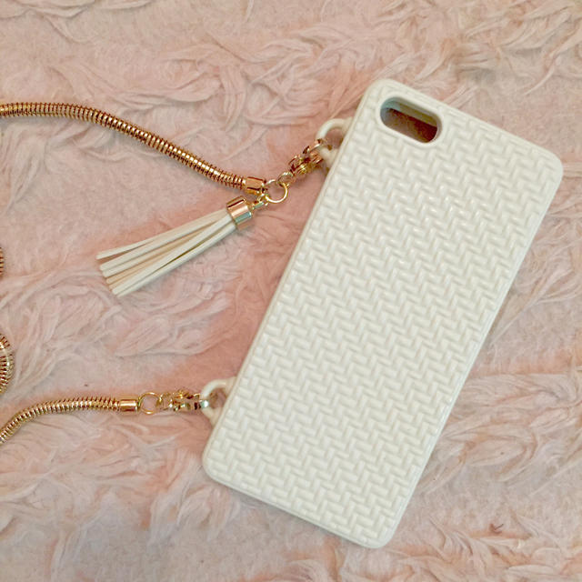 Henri Bendel(ヘンリベンデル)のiPhone5sケース ヘンリベンデル  スマホ/家電/カメラのスマホアクセサリー(モバイルケース/カバー)の商品写真