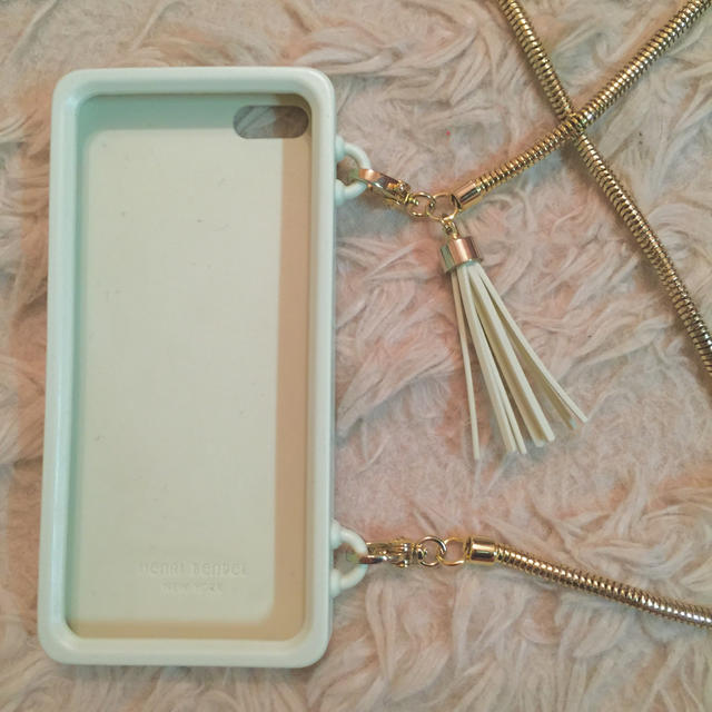 Henri Bendel(ヘンリベンデル)のiPhone5sケース ヘンリベンデル  スマホ/家電/カメラのスマホアクセサリー(モバイルケース/カバー)の商品写真