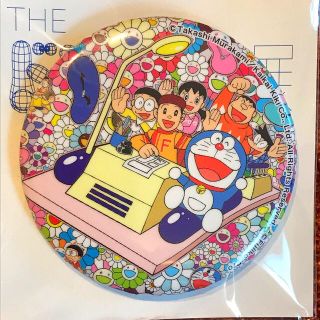 新品★送料込み ドラえもん 缶バッジ 村上隆コラボ  レア 完売品(キャラクターグッズ)