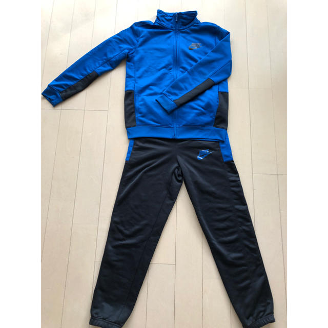 NIKE(ナイキ)のナイキ　ジャージ上下　155 (キッズL) キッズ/ベビー/マタニティのキッズ服男の子用(90cm~)(その他)の商品写真