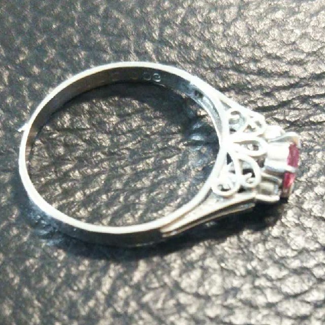 ルビー
ダイヤモンド
プラチナ Pt 900 リング レディースのアクセサリー(リング(指輪))の商品写真