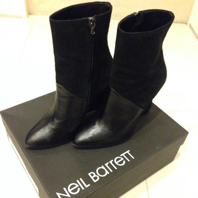 NEIL BARRETT(ニールバレット)のNeiL BarreTT ショートブーツ レディースの靴/シューズ(ブーツ)の商品写真