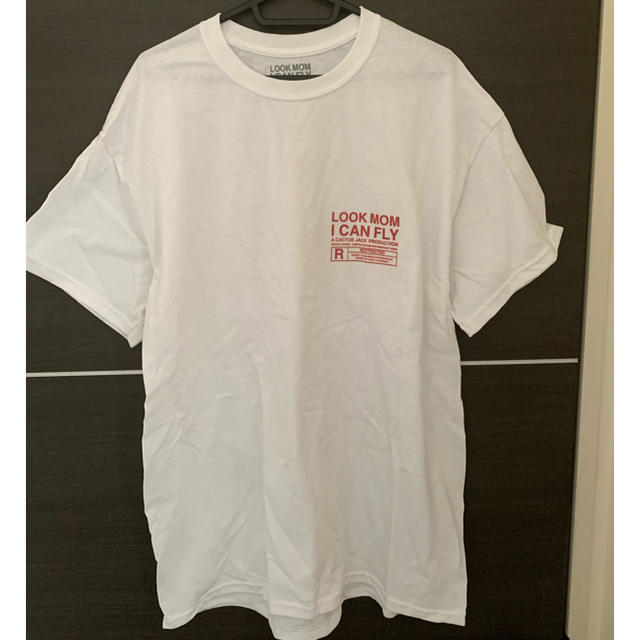Travis scott × Custom Look Mom Tee メンズのトップス(Tシャツ/カットソー(半袖/袖なし))の商品写真