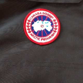 カナダグース(CANADA GOOSE)の女性コート(ロングコート)