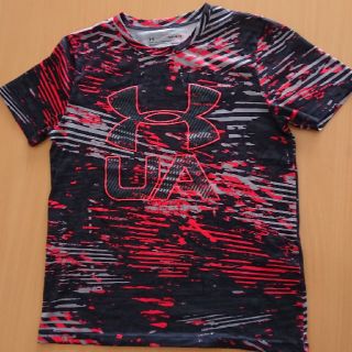 アンダーアーマー(UNDER ARMOUR)のアンダーアーマー  Ｔシャツ  サイズYLG 140 男の子  ジュニア(Tシャツ/カットソー)