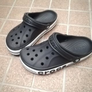 クロックス(crocs)のアキカ様専用　crocs　バイカラー(サンダル)