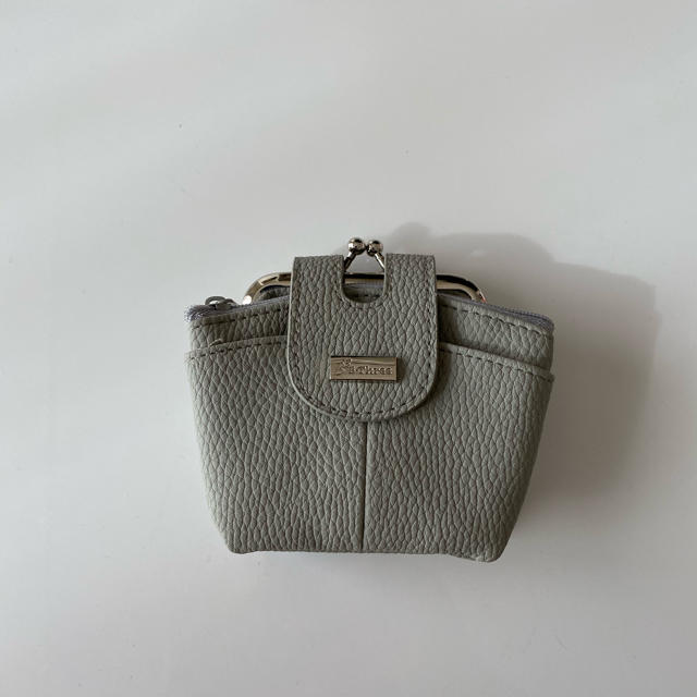 ビースリーノベルティ　財布 レディースのファッション小物(財布)の商品写真