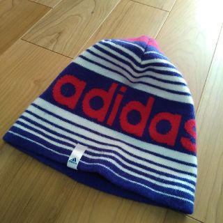 アディダス(adidas)のアディダス　ニット帽【美品】(帽子)