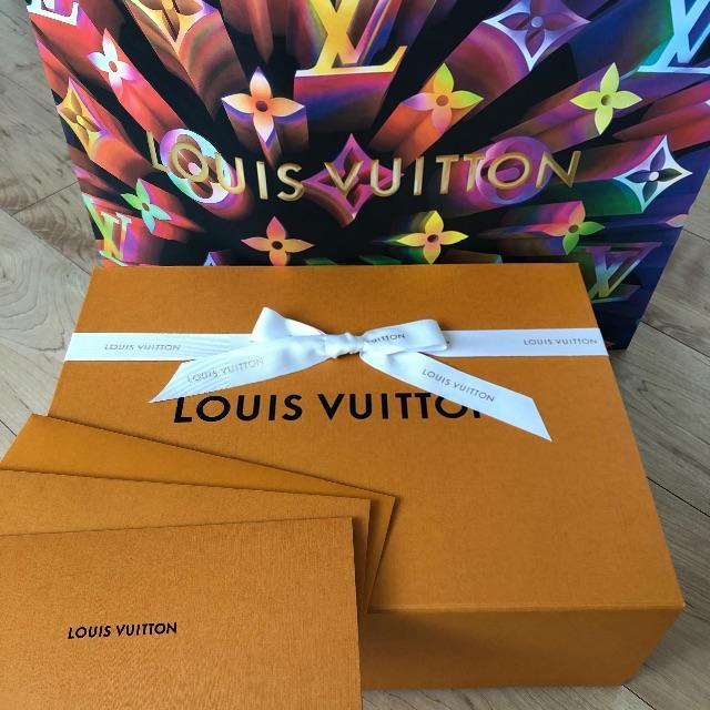 LOUIS VUITTON - ルイヴィトン　新作　ミュルティ・ポシェット ・アクセソワール