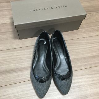 チャールズアンドキース(Charles and Keith)のCHARLES&KEITH パンプス(バレエシューズ)