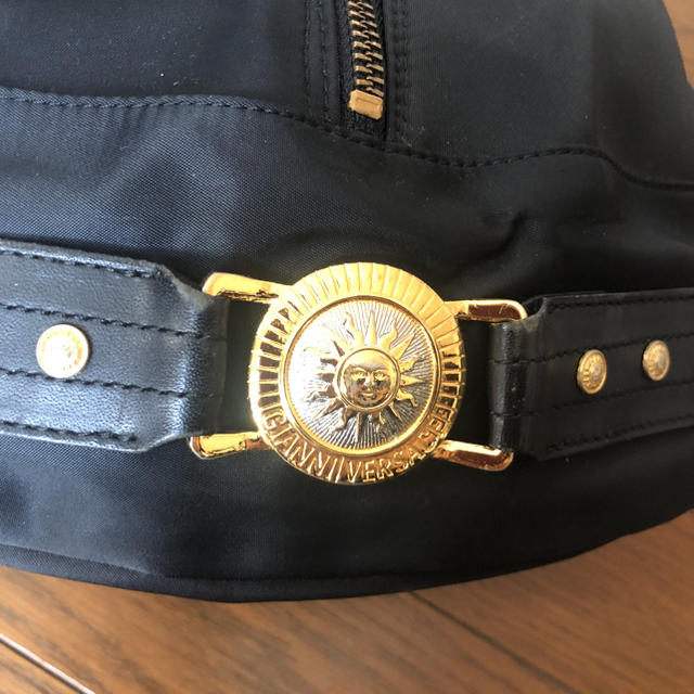 Gianni Versace(ジャンニヴェルサーチ)のGIANNI VERSACE リュック レディースのバッグ(リュック/バックパック)の商品写真