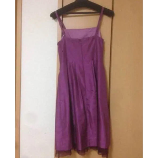 紫ドレス☆Mサイズ☆膝上丈ワンピース☆結婚式二次会パーティー用 レディースのフォーマル/ドレス(ミディアムドレス)の商品写真