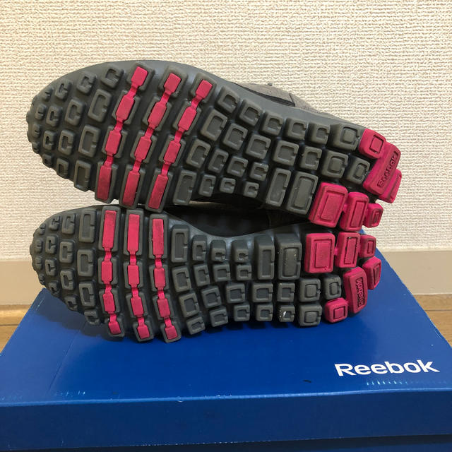 Reebok(リーボック)のReebok ボアブーツ レディースの靴/シューズ(ブーツ)の商品写真
