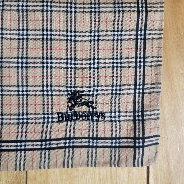 BURBERRY(バーバリー)のBURBERRY　ハンカチ　中古 メンズのファッション小物(ハンカチ/ポケットチーフ)の商品写真