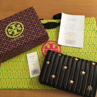 ★新品★ Tory Burch スタースタッズ二つ折り財布　トリーバーチ　星