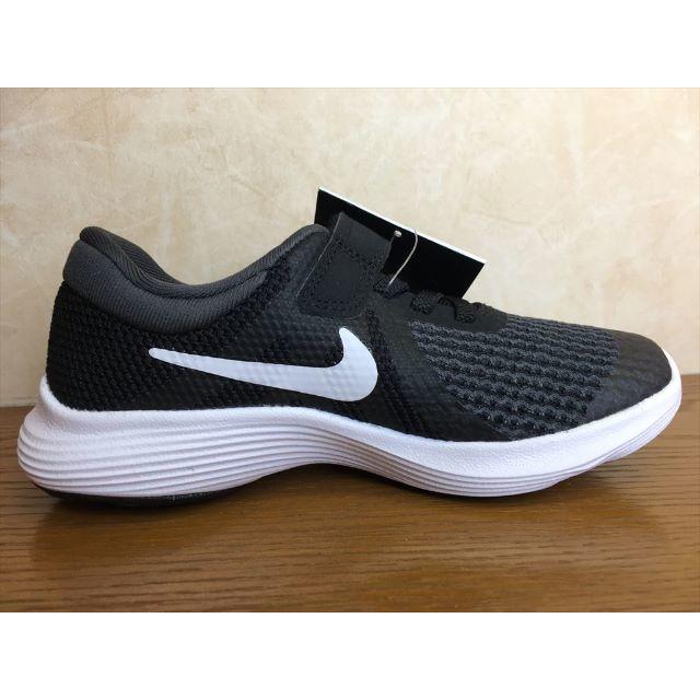 NIKE(ナイキ)のナイキ レボリューション4 PSV スニーカー 21,5cm 新品 (114) キッズ/ベビー/マタニティのキッズ靴/シューズ(15cm~)(スニーカー)の商品写真