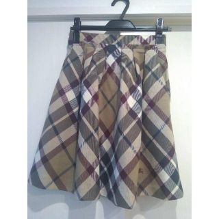 バーバリーブルーレーベル(BURBERRY BLUE LABEL)の【140～150㎝の方にピッタリ】バーバリースカート膝丈着用(スカート)