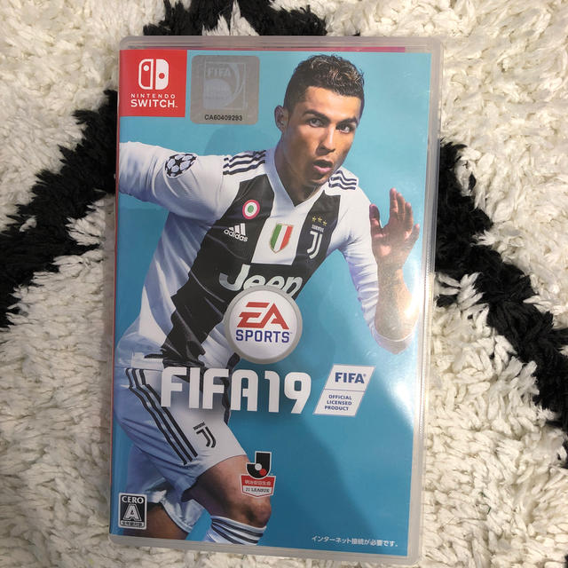 Nintendo Switch(ニンテンドースイッチ)のFIFA 19 Switch エンタメ/ホビーのゲームソフト/ゲーム機本体(家庭用ゲームソフト)の商品写真