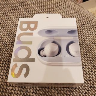 ギャラクシー(Galaxy)のgalaxy buds ワイヤレスイヤホン(ヘッドフォン/イヤフォン)