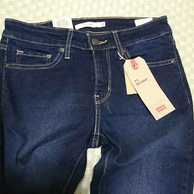 Levi's(リーバイス)のLevi's  711スキニー   モロン様専用 レディースのパンツ(スキニーパンツ)の商品写真