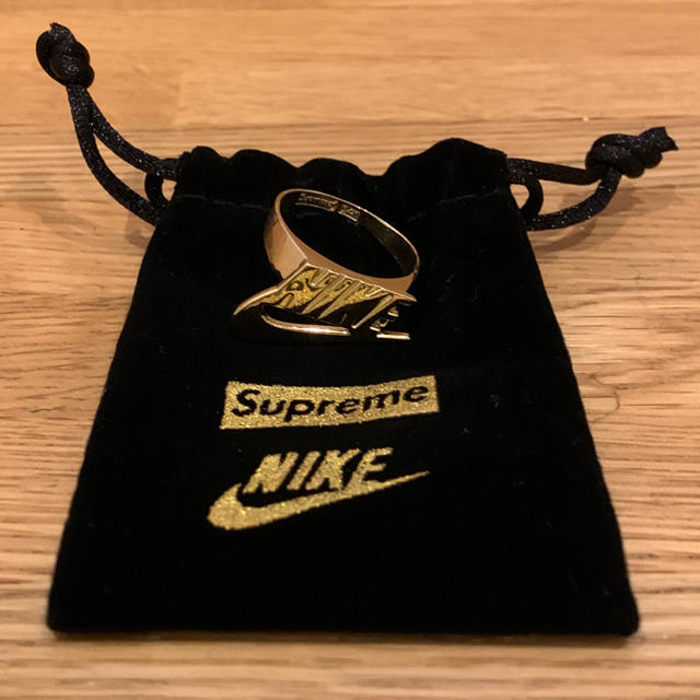 国内購入品 Supreme Nike 14K Gold