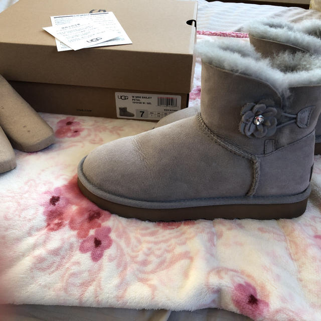 靴/シューズUGG ムートンブーツ