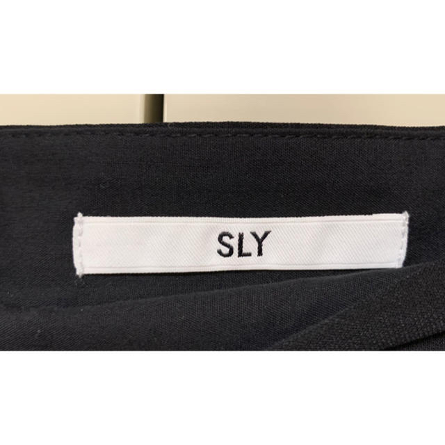 SLY(スライ)の【完売商品】SLY フロントスリットスカート レディースのスカート(ロングスカート)の商品写真