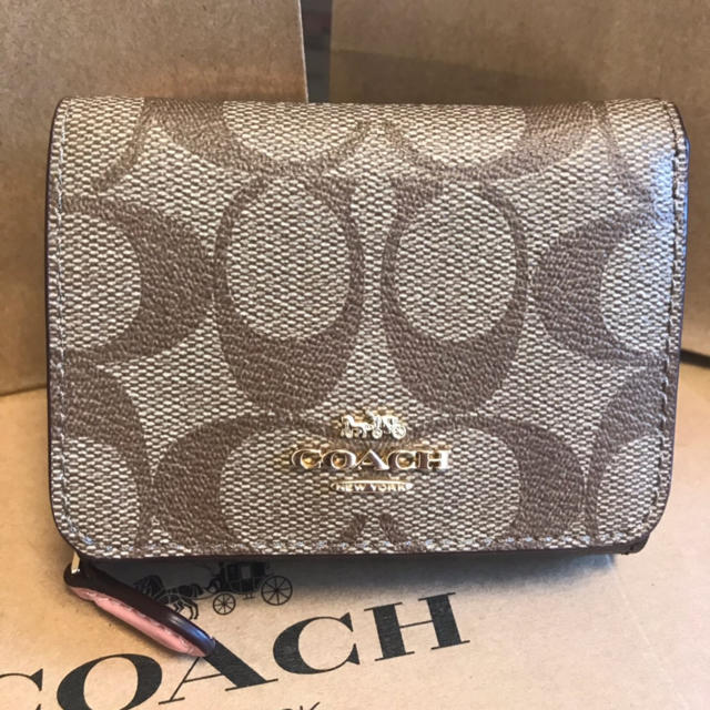 コーチ　coach 折り財布