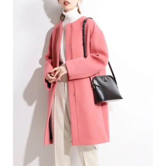 IENA(イエナ)の18年 IENA 美品 ラムウール ノーカラーコート ピンク レディースのジャケット/アウター(ロングコート)の商品写真