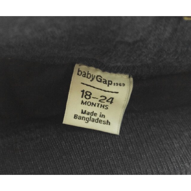 babyGAP(ベビーギャップ)のbabyGapデニムスカート90㎝ 水玉オーバーパンツ付き キッズ/ベビー/マタニティのキッズ服女の子用(90cm~)(スカート)の商品写真
