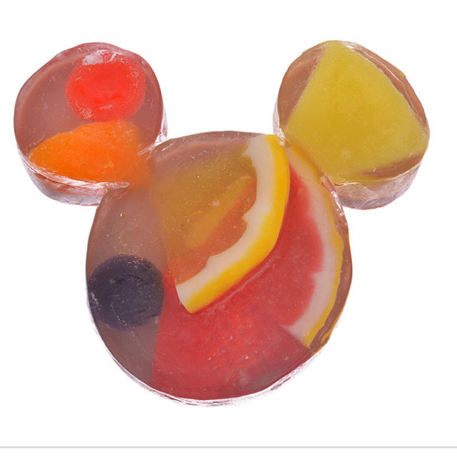 Disney(ディズニー)の石鹸（ミッキー・フルーツソープ） コスメ/美容のボディケア(ボディソープ/石鹸)の商品写真