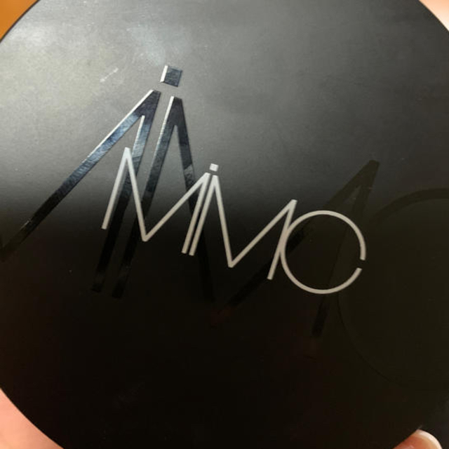MiMC(エムアイエムシー)のMiMC ミネラルリキッドファンデーション102 コスメ/美容のベースメイク/化粧品(ファンデーション)の商品写真
