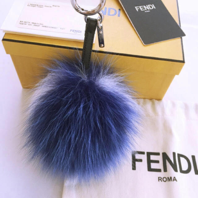 FENDI(フェンディ)のFENDI ポンポンチャーム ハンドメイドのファッション小物(バッグチャーム)の商品写真