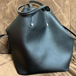 ザラ(ZARA)のZARAフェイクレザーバッグ(ハンドバッグ)