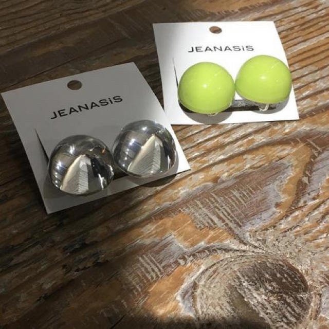 JEANASIS(ジーナシス)のJEANASISドームイヤリング レディースのアクセサリー(イヤリング)の商品写真