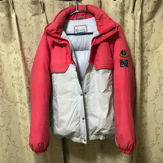 MONCLER(モンクレール)のMONCLER アシックスコラボ品 GORE-TEX ゴアテックス メンズのジャケット/アウター(ナイロンジャケット)の商品写真