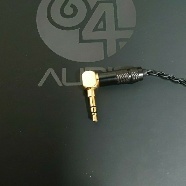 美品 64 AUDIO U18 Tzar イヤホン スマホ/家電/カメラのオーディオ機器(ヘッドフォン/イヤフォン)の商品写真