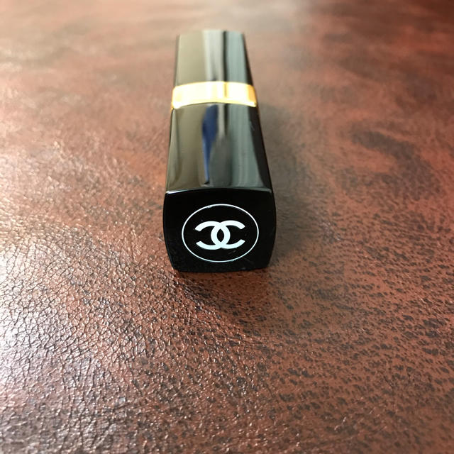 CHANEL(シャネル)のシャネル　ROUGE COCO 402 コスメ/美容のベースメイク/化粧品(口紅)の商品写真