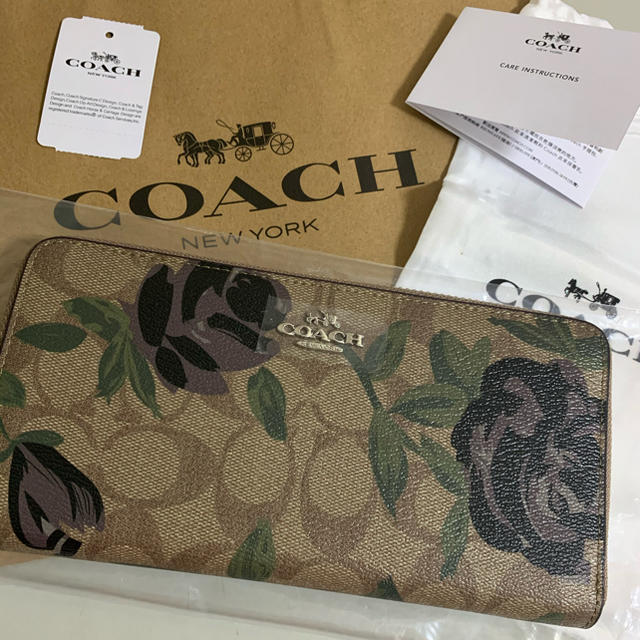 coach 財布　花柄 3